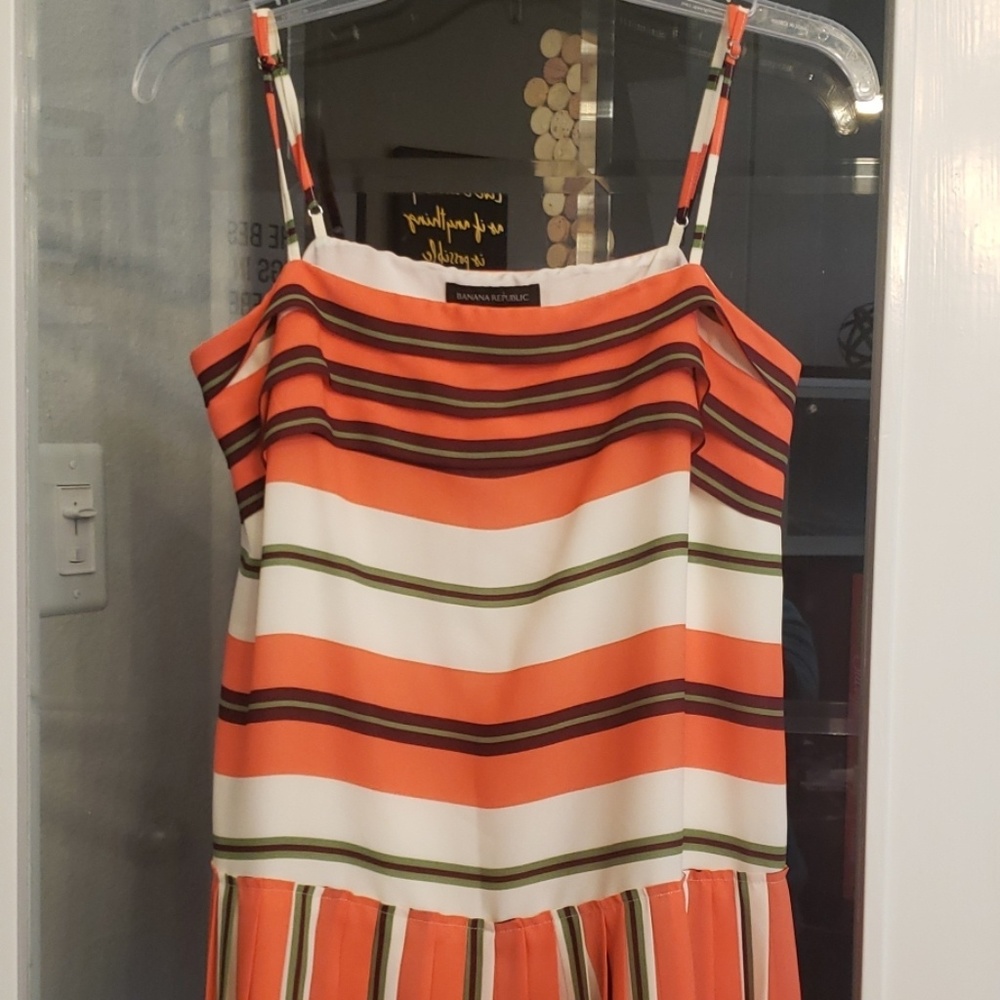 Banana Republic spaghetti straps blouse top- small